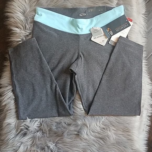 Champion Pants - Chanpion fitted capri leggins Champion Pants - Chanpion fitted capri leggins